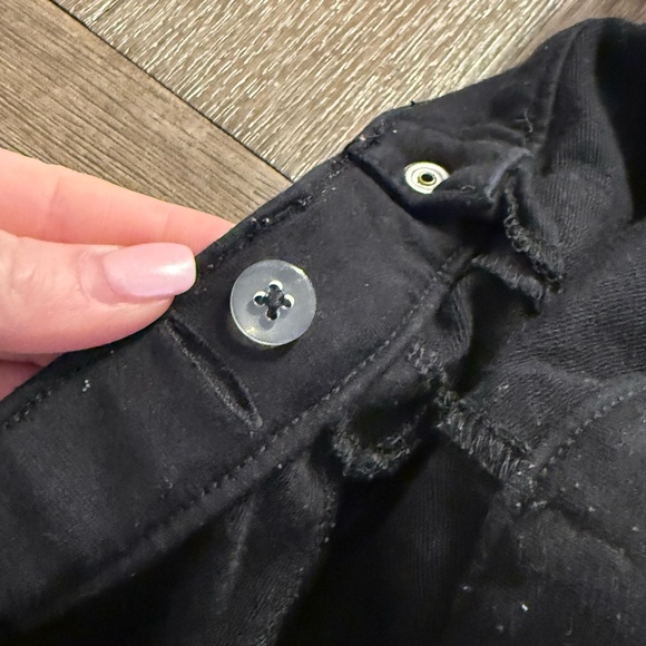 Wonder Nation Black Knit Shorts with Cuffed Hem - Picture 4 of 4